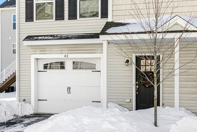 1400 Gorham St 42, Lowell, MA 01852