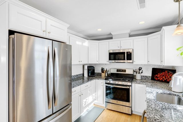 1400 Gorham St 42, Lowell, MA 01852