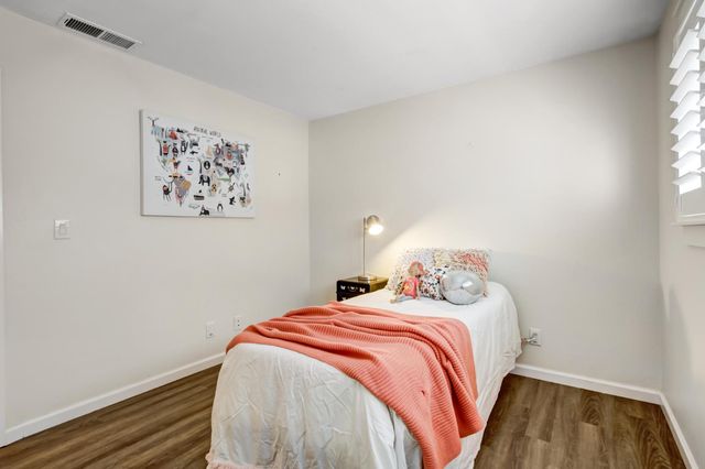 7420 Hardy St, Orangevale, CA 95662