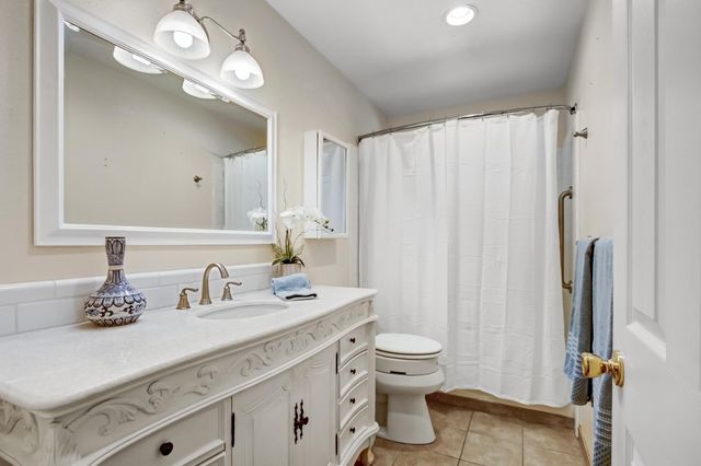 7420 Hardy St, Orangevale, CA 95662