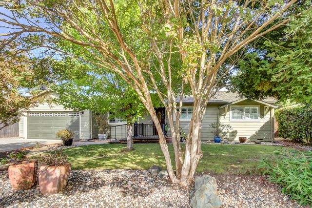 7420 Hardy St, Orangevale, CA 95662