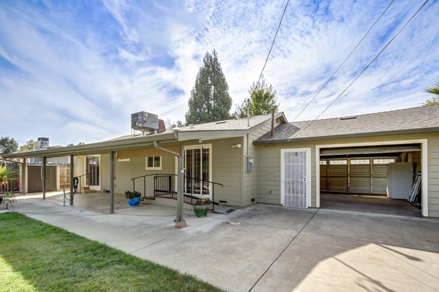 7420 Hardy St, Orangevale, CA 95662