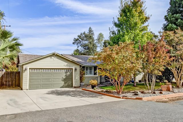 7420 Hardy St, Orangevale, CA 95662
