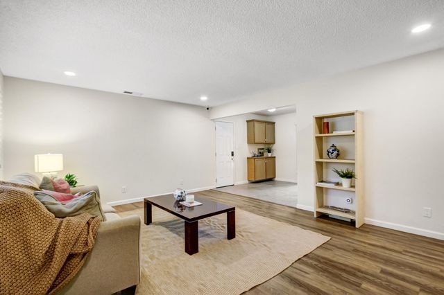 7420 Hardy St, Orangevale, CA 95662