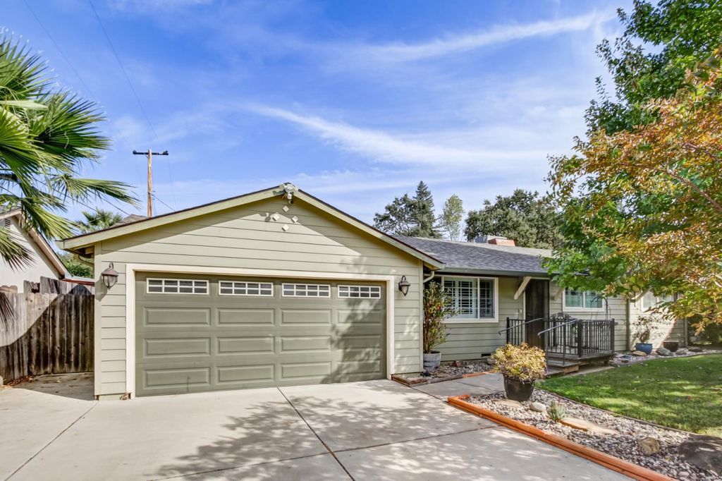 7420 Hardy St, Orangevale, CA 95662