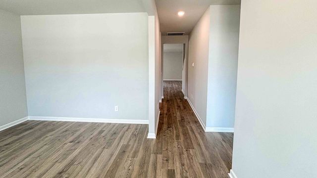 4023 Red Hawk Rd, Columbia, TN 38401