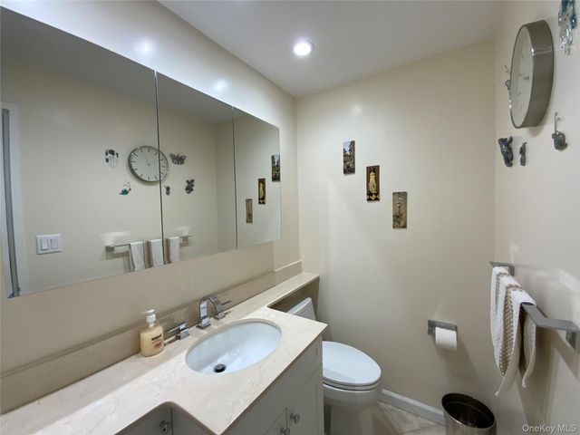 26910 Grand Central Parkway 4V, Floral Park, NY 11005