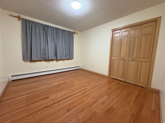 17 Woodworth Street, Suffield, CT 06078