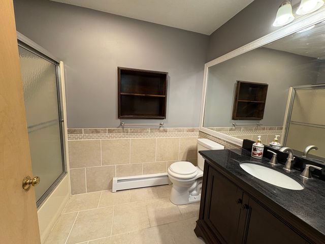 17 Woodworth Street, Suffield, CT 06078