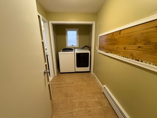 17 Woodworth Street, Suffield, CT 06078