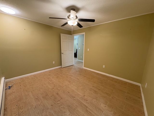 17 Woodworth Street, Suffield, CT 06078