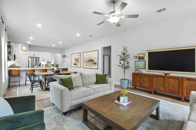 185 Brooks Ranch DR, Kyle, TX 78640