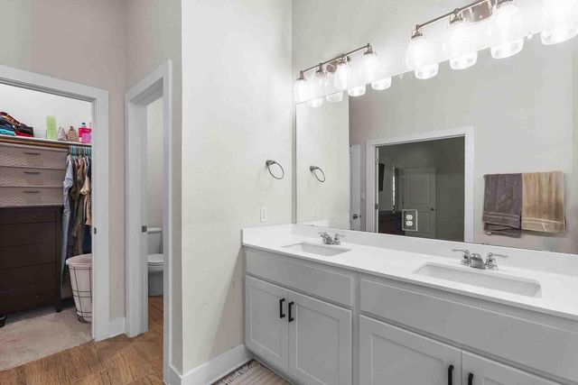 185 Brooks Ranch DR, Kyle, TX 78640