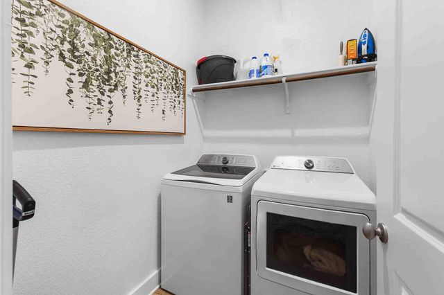 185 Brooks Ranch DR, Kyle, TX 78640