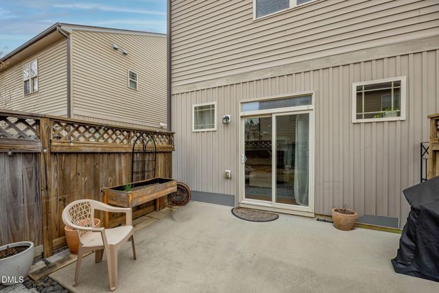 2816 Piedmont River Way, Raleigh, NC 27606