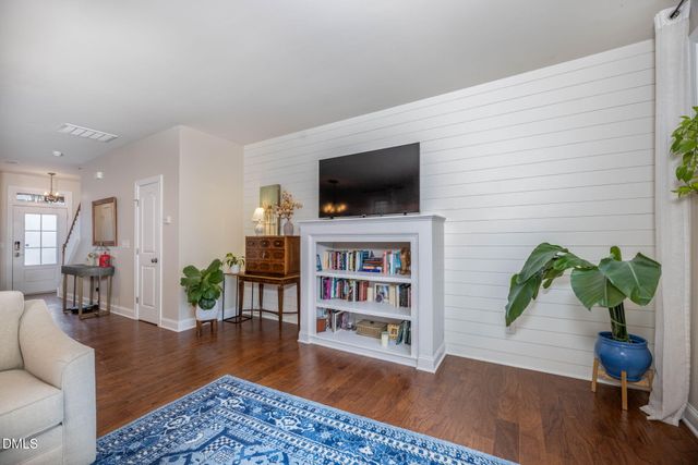 2816 Piedmont River Way, Raleigh, NC 27606