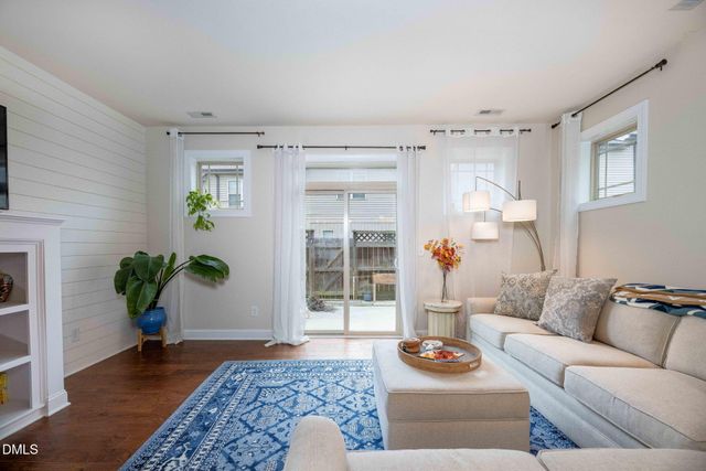 2816 Piedmont River Way, Raleigh, NC 27606