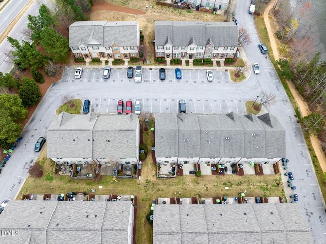 2816 Piedmont River Way, Raleigh, NC 27606