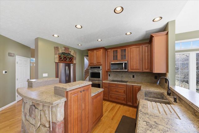 250 Ballard Drive, Springboro, OH 45066