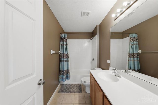 250 Ballard Drive, Springboro, OH 45066