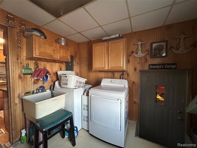 5986 Lily Patch Court, Newport, MI 48166