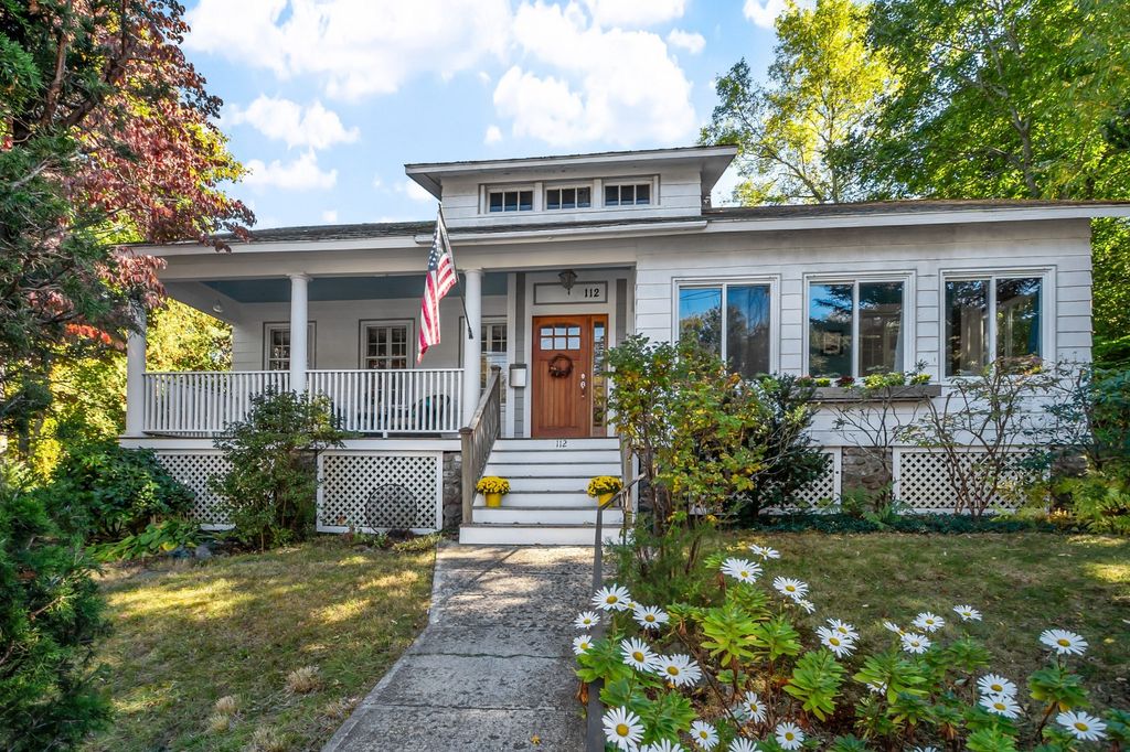 112 Orris St, Melrose, MA 02176