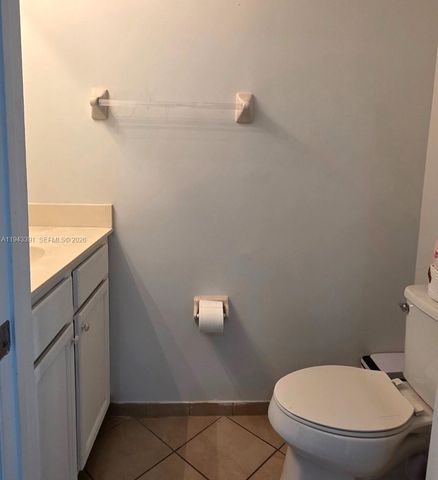 3203 SE 7th St, Homestead, FL 33033