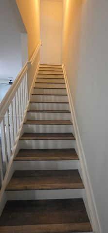 3203 SE 7th St, Homestead, FL 33033