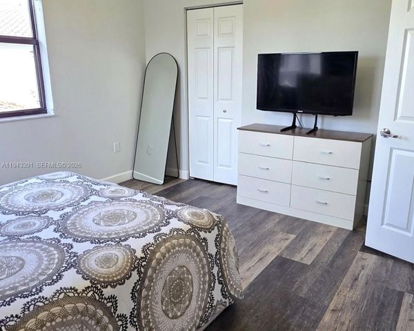 3203 SE 7th St, Homestead, FL 33033