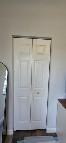 3203 SE 7th St, Homestead, FL 33033