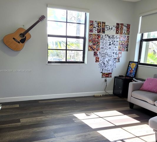 3203 SE 7th St, Homestead, FL 33033