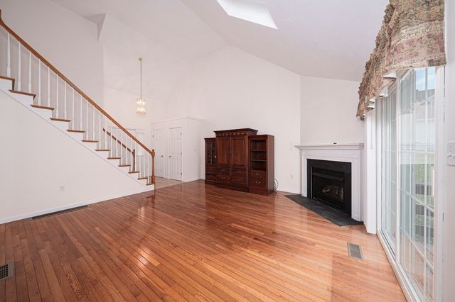 24 Olde Canal Way 24, Uxbridge, MA 01569