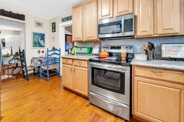 102 SE Magnolia Avenue, Fort Walton Beach, FL 32548