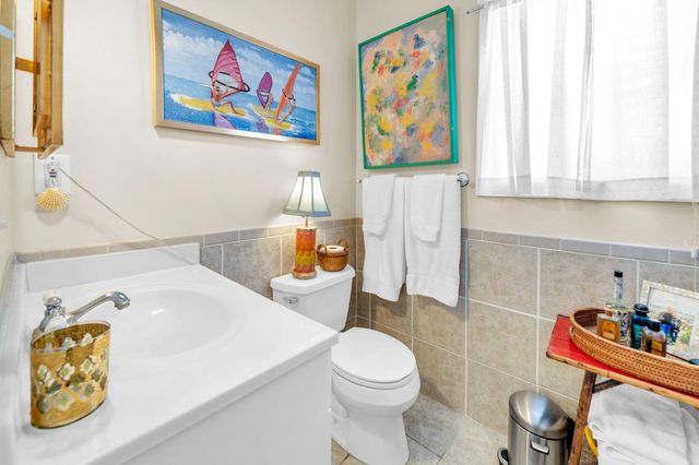 102 SE Magnolia Avenue, Fort Walton Beach, FL 32548