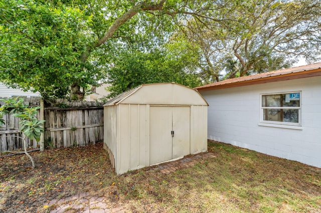 102 SE Magnolia Avenue, Fort Walton Beach, FL 32548