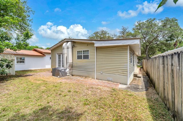 102 SE Magnolia Avenue, Fort Walton Beach, FL 32548