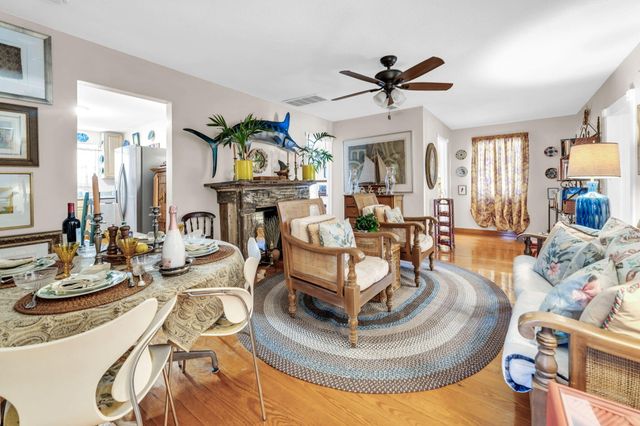 102 SE Magnolia Avenue, Fort Walton Beach, FL 32548