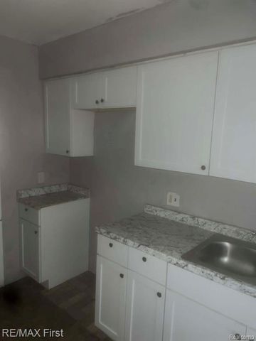 14338 Lauder Street, Detroit, MI 48227