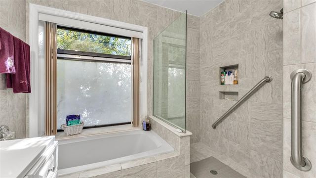 64 PINE FOREST DRIVE, Haines City, FL 33844