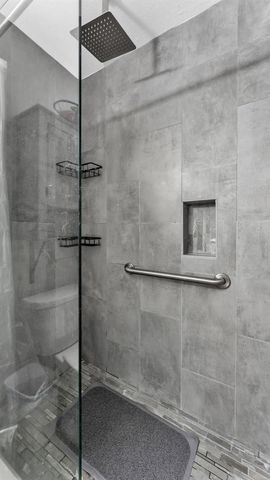 64 PINE FOREST DRIVE, Haines City, FL 33844