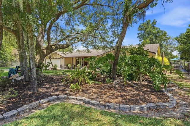 64 PINE FOREST DRIVE, Haines City, FL 33844