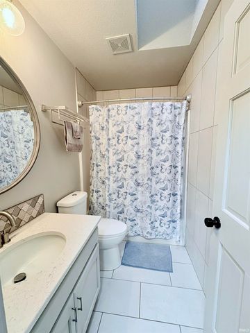 10433 Cherry Creek Road, Fort Wayne, IN 46818