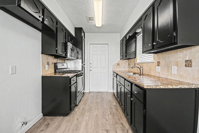 1227 Mission Drive, La Porte, TX 77571