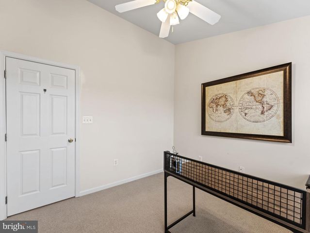 8873 ROYAL DOULTON LN, Fairfax, VA 22031