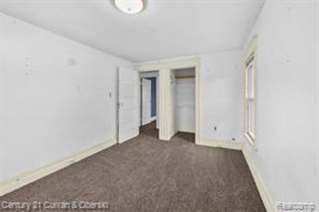 902 S Washington Avenue, Royal Oak, MI 48067