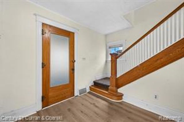 902 S Washington Avenue, Royal Oak, MI 48067