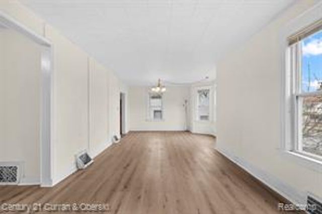 902 S Washington Avenue, Royal Oak, MI 48067