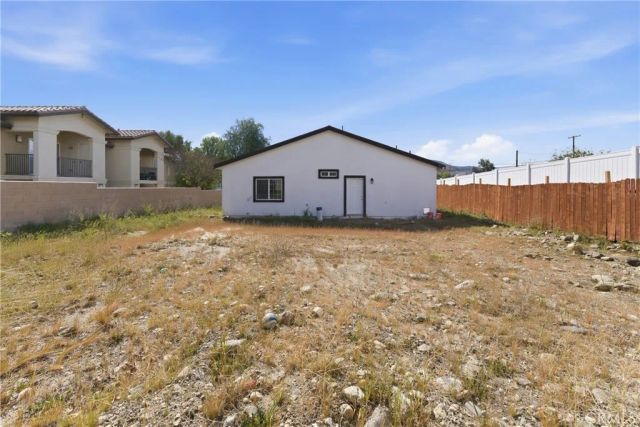 1469 E George, Banning, CA 92220