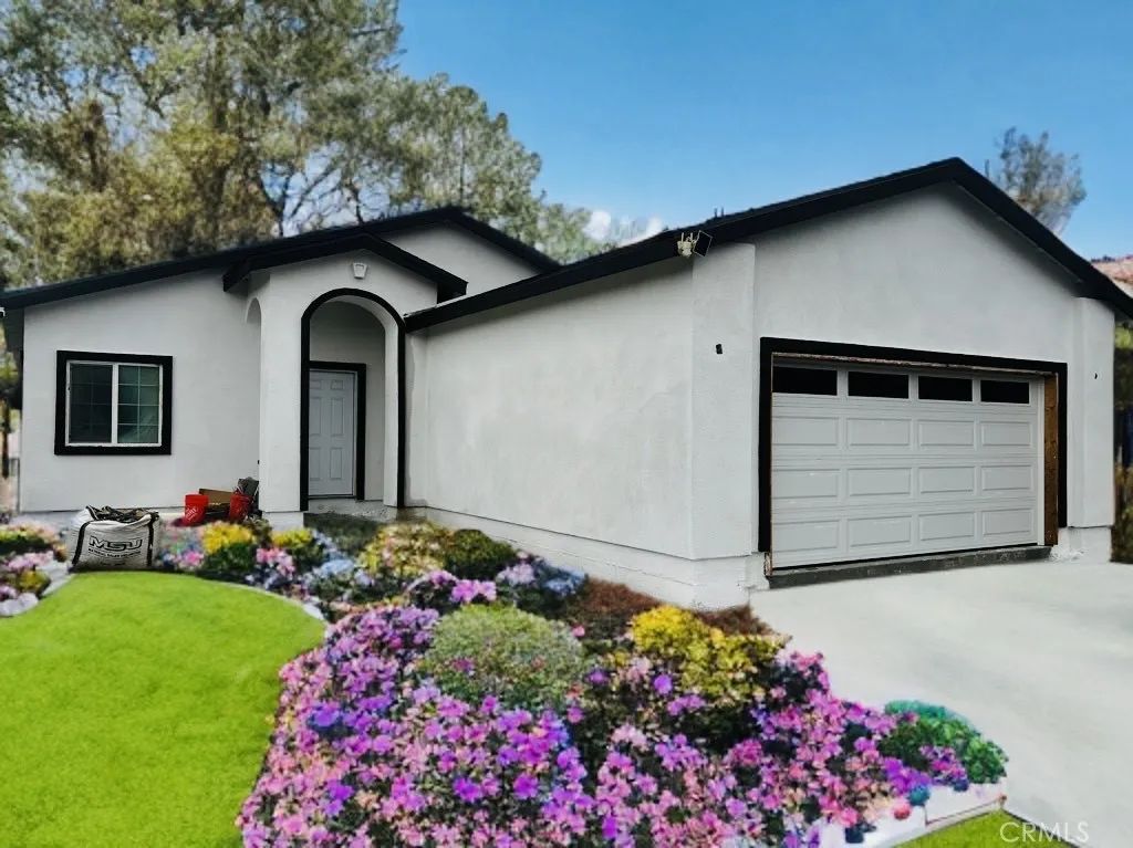 1469 E George, Banning, CA 92220