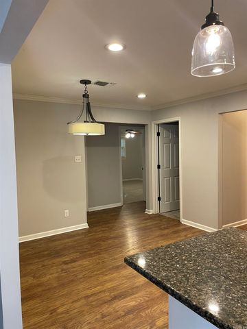 14 Evergreen, Little Rock, AR 72227